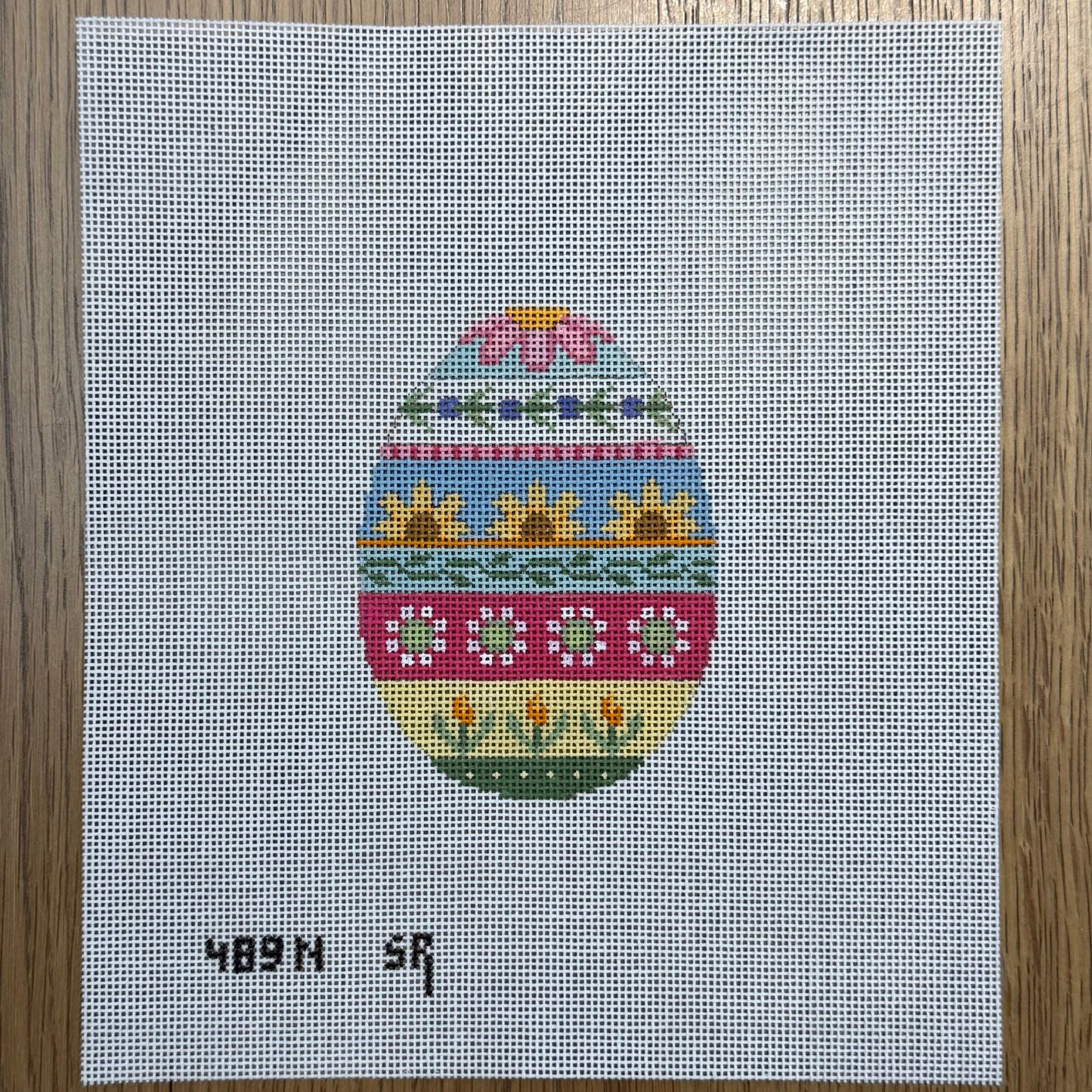 Sunflower Stripe Egg, 4" Egg - 18 mesh