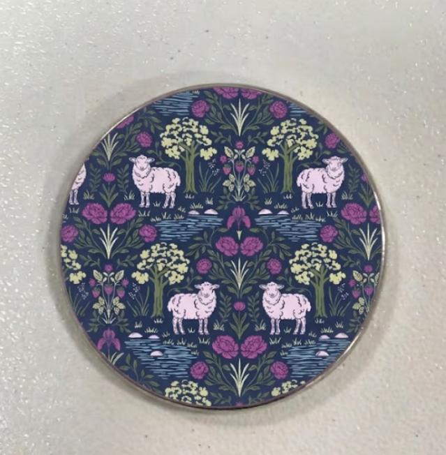 Round sheep pattern needle minder